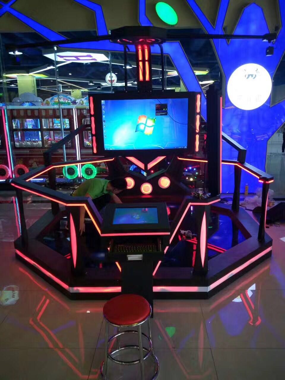 富華VR探索/行走空間 VR體驗(yàn) 開(kāi)一家VR虛擬現(xiàn)實(shí)體驗(yàn)館需要投資