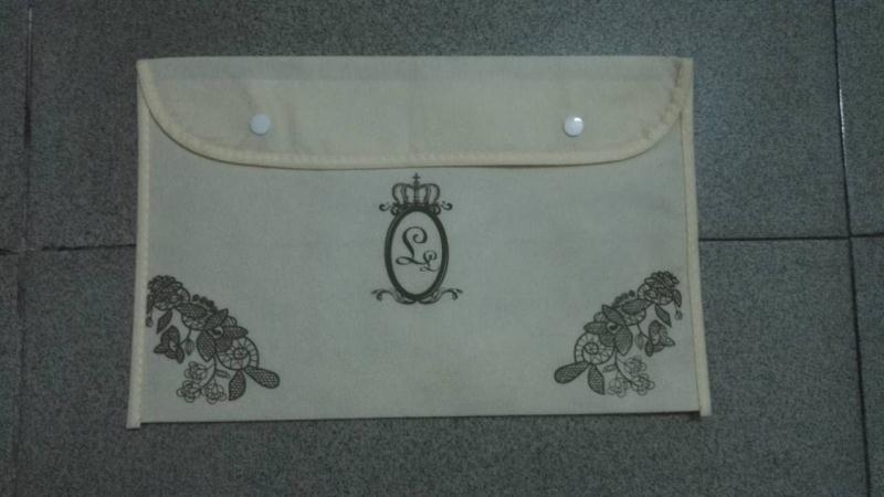 無(wú)紡布禮品袋廠家 供應(yīng)無(wú)紡布禮品袋 無(wú)紡布禮品袋報(bào)價(jià)