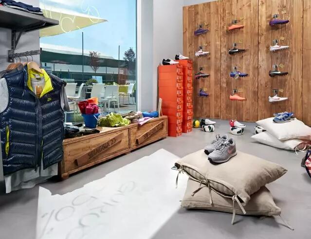 NIKE專賣店混凝土密封固化劑-商業(yè)地坪訂制空間