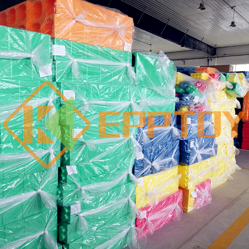 EPP雙孔方磚積木 新款環(huán)保泡沫積木 室內(nèi)積木主題兒童樂(lè)園 艾可方磚積木