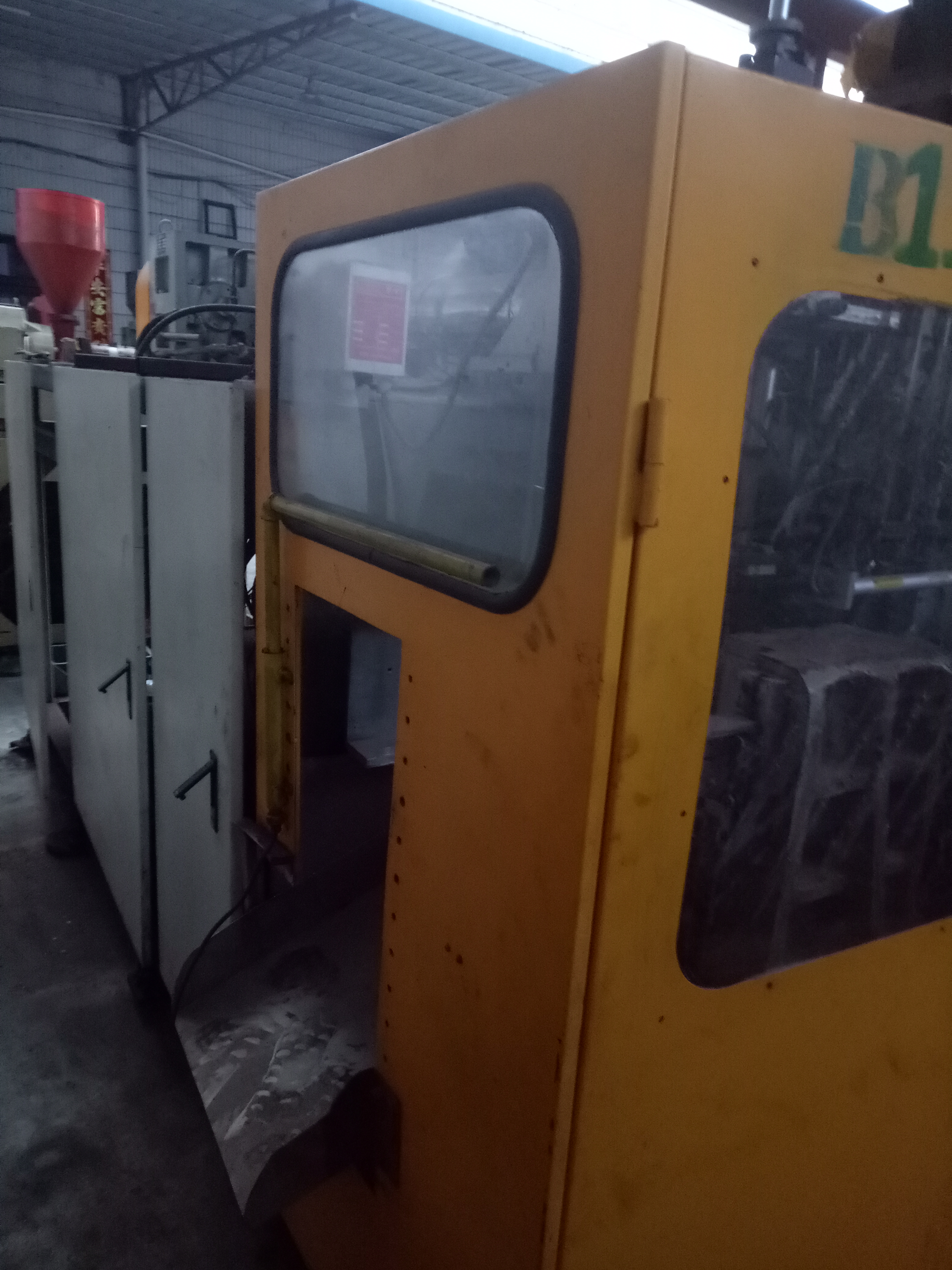 *轉(zhuǎn)讓二手八成新同大80雙頭雙架吹瓶機