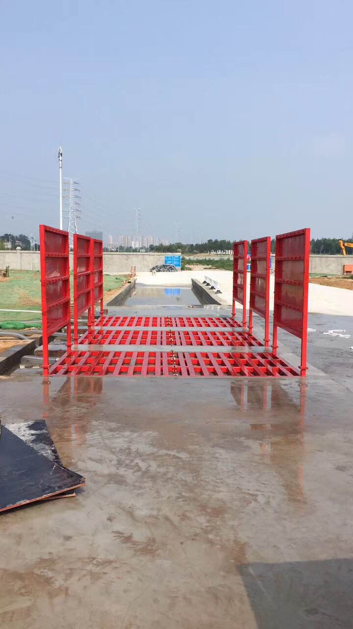 六盤水煤礦工地洗車機(jī)環(huán)保沖洗平臺