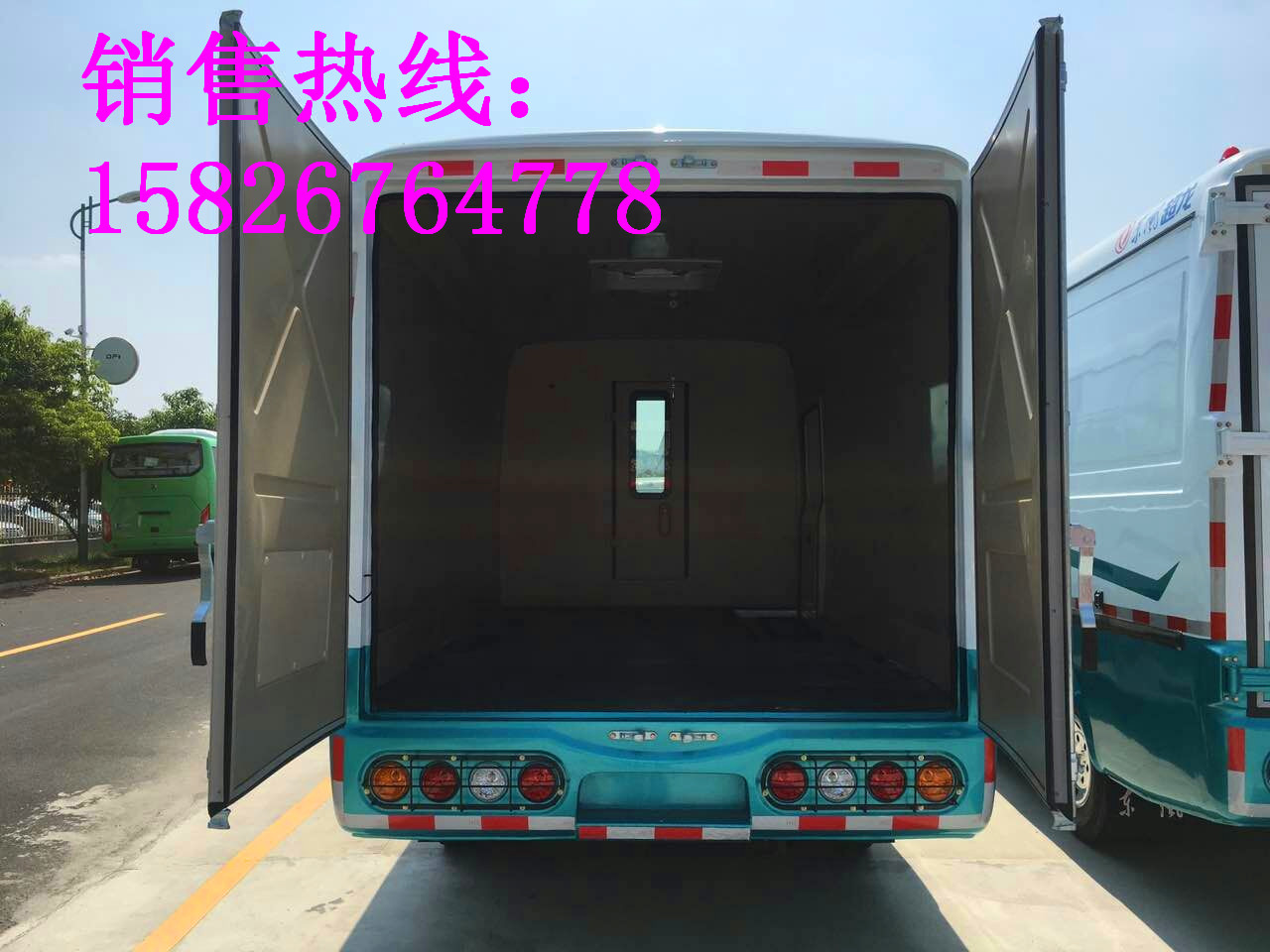 廠家直銷東風(fēng)超龍7.5米廂式貨車，中巴式藍(lán)牌廂式貨車，載客式廂式貨車，商超批發(fā)物流廂式貨車