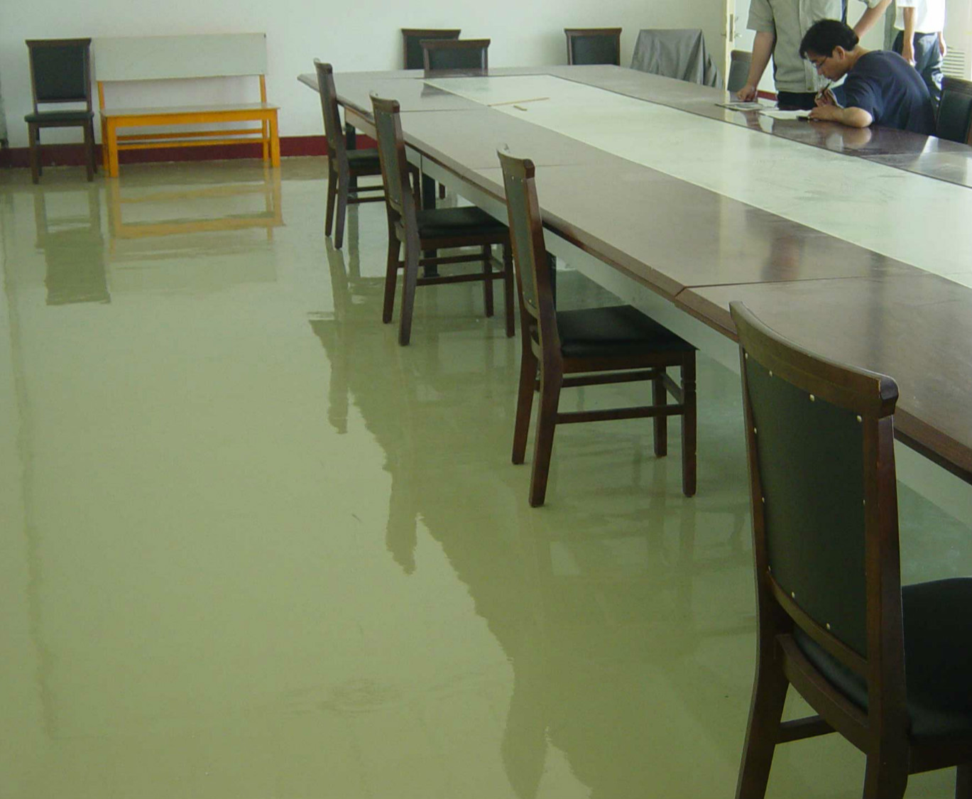石家莊水泥自流平廠家_地膠_卷材