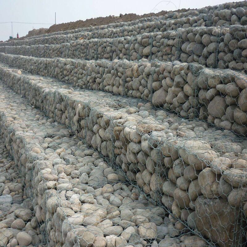 生態(tài)雷諾護(hù)墊  生態(tài)雷諾護(hù)墊 雷諾護(hù)墊擋墻網(wǎng)   宏利生態(tài)雷諾護(hù)墊 雷諾護(hù)墊擋墻網(wǎng)