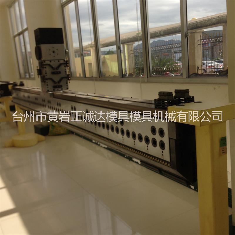 供應流延膜模具 薄膜等包裝膜擠出模具