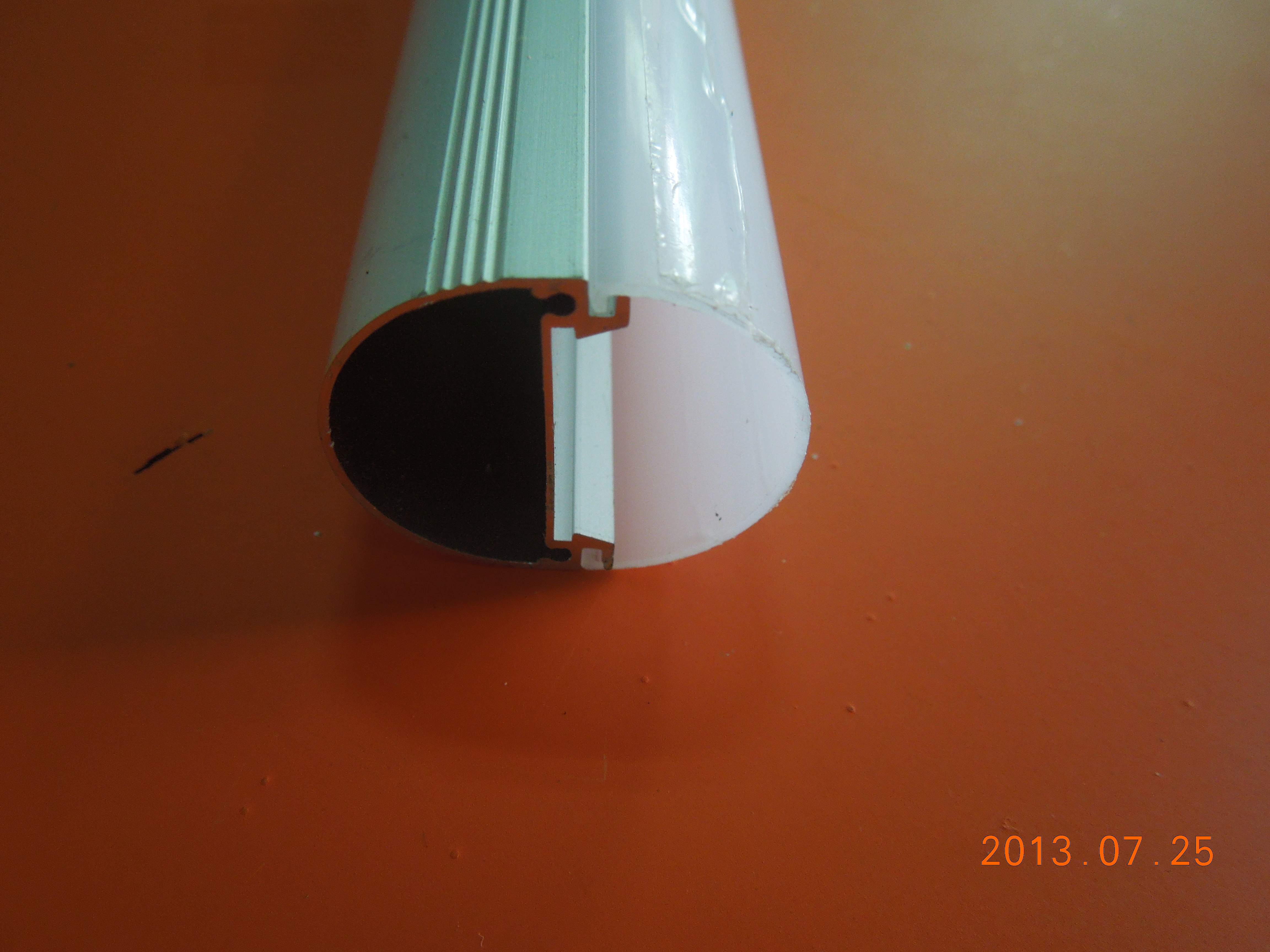 深圳LED日光燈外殼12