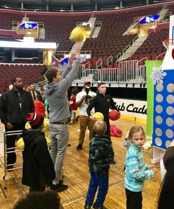 運動地板為什么要保養(yǎng)？-貴州地板 貴州體育運動木地板 貴州室內(nèi)體育館運動地板-木地板