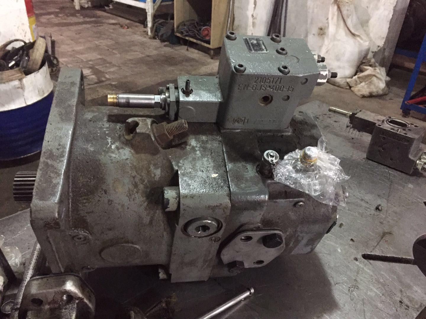 供應(yīng)維修力士樂(lè)A11VL0190柱塞泵