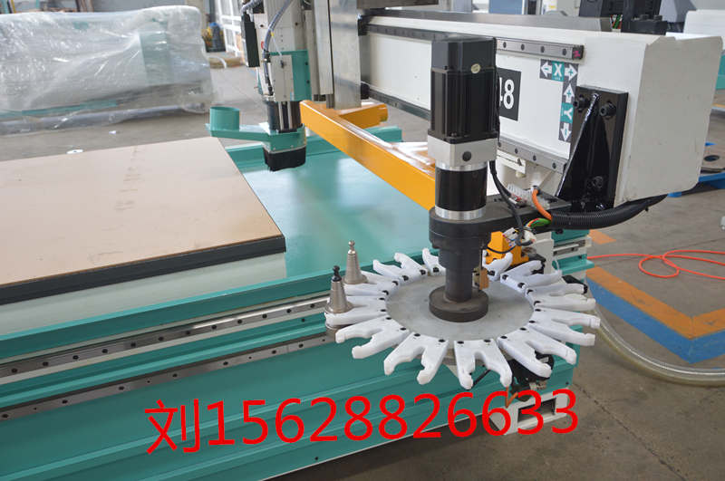 米賽爾雕刻機(jī)廠(chǎng)家數(shù)控開(kāi)料機(jī)