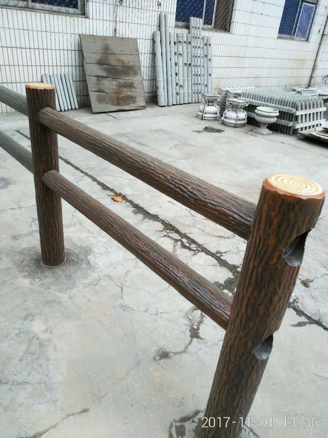 仿樹皮護欄產(chǎn)品