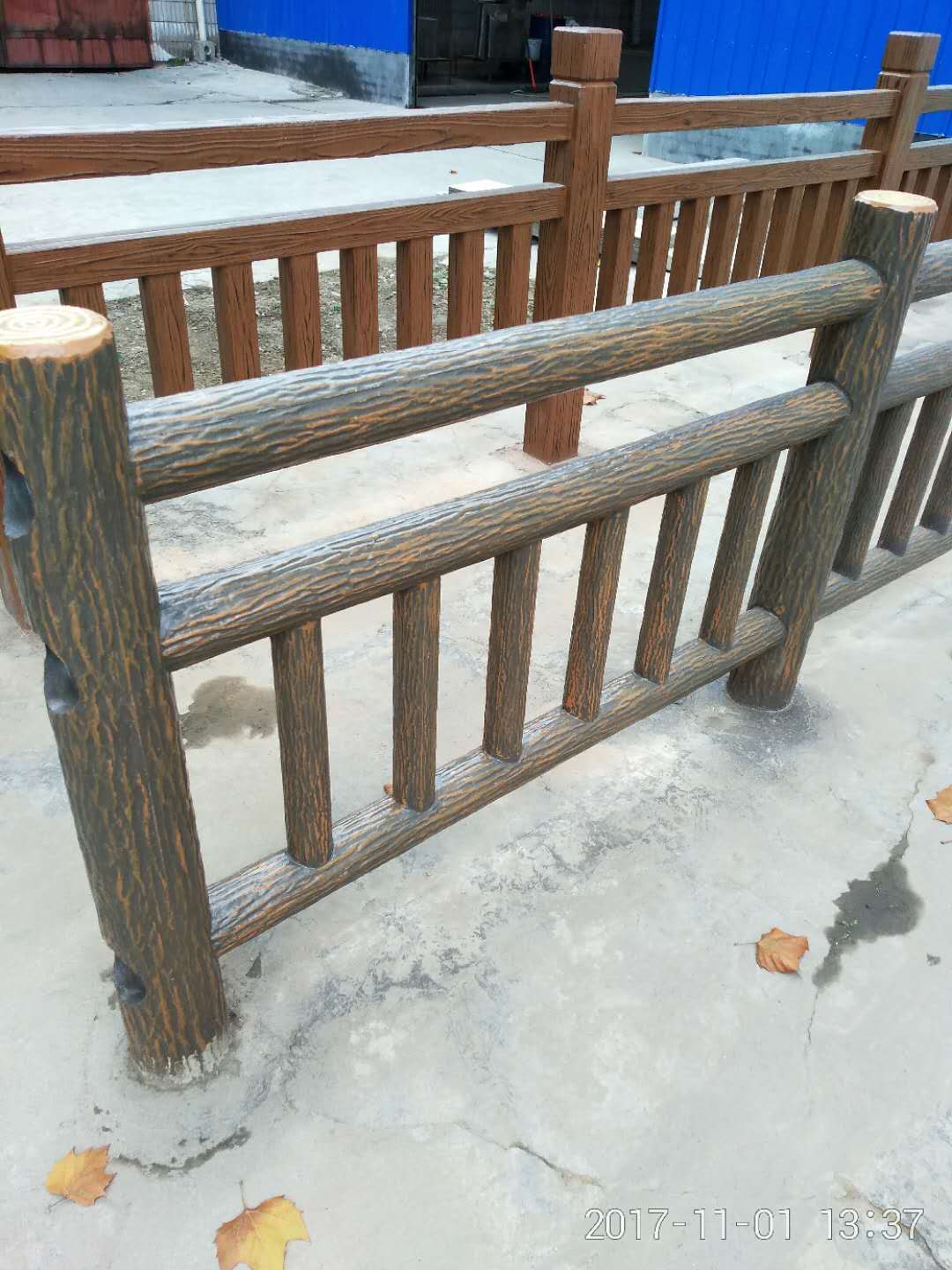 仿樹皮護欄產(chǎn)品