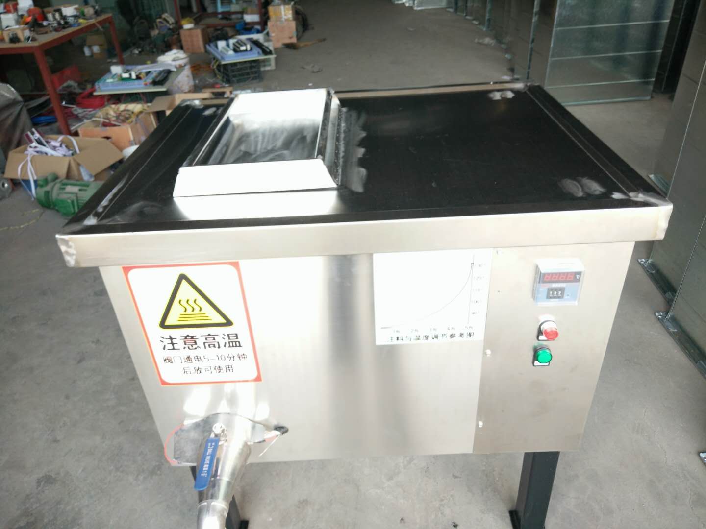 淮安市美固電器設(shè)備有限公司長期供應(yīng)己內(nèi)酰胺熔化爐產(chǎn)品 尼龍熔化爐