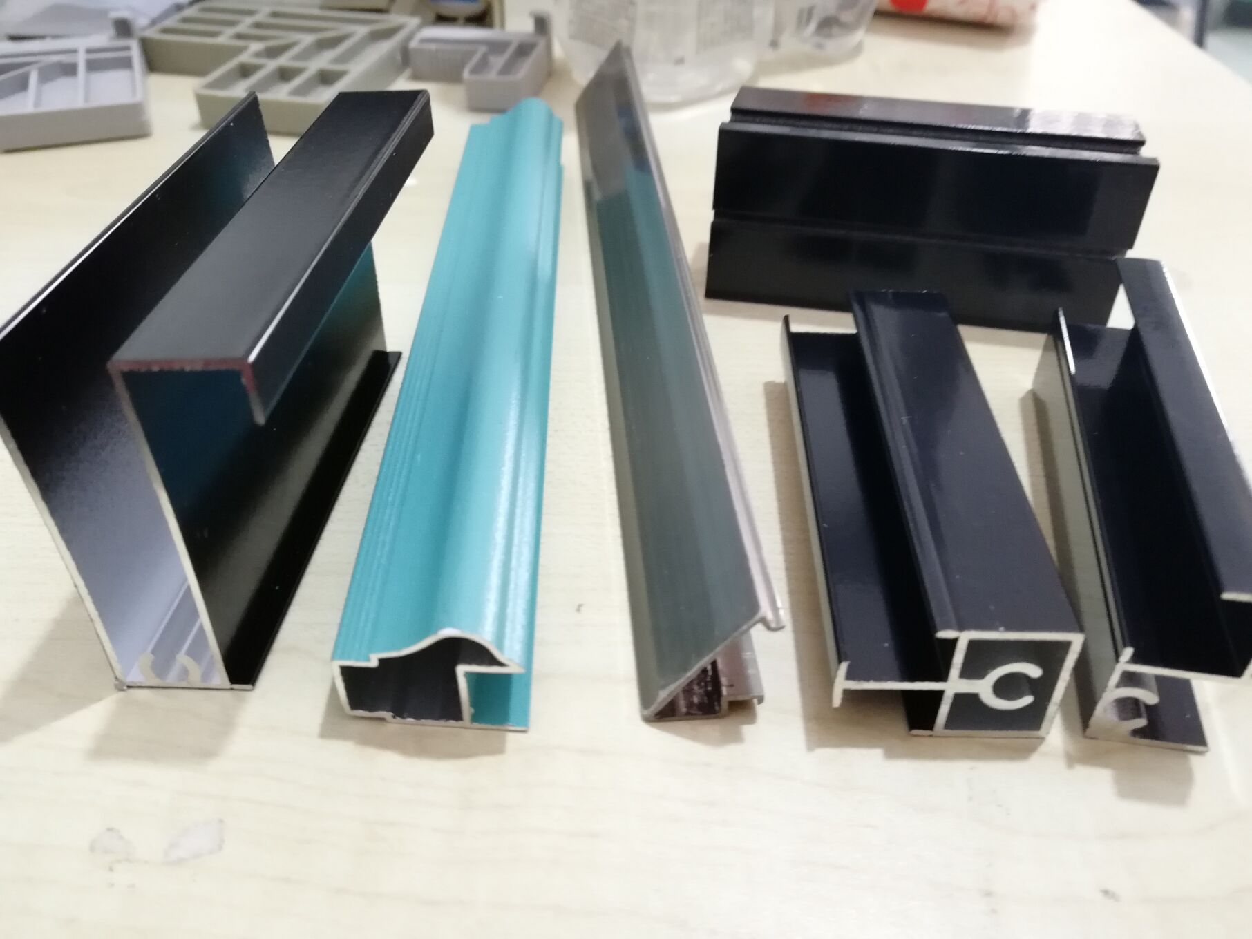 衣柜門邊框鋁材 衣柜移門邊框鋁型材