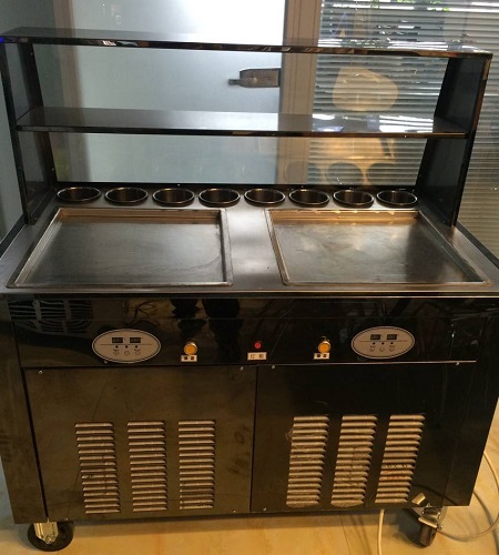 商丘炒酸奶機(jī)配料技術(shù)培訓(xùn) 商丘哪里賣炒酸奶機(jī)