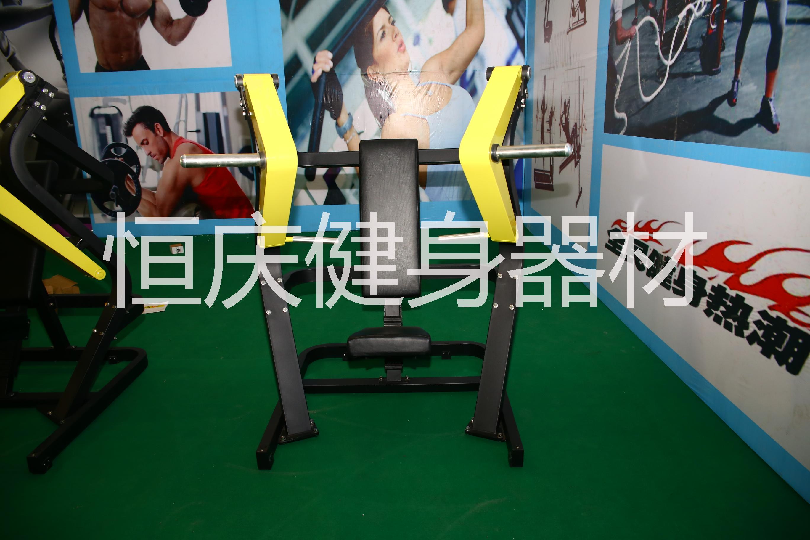大黃蜂坐式雙向推胸訓(xùn)練器 商用室內(nèi)胸部訓(xùn)練 健身房運(yùn)動(dòng)力量器械