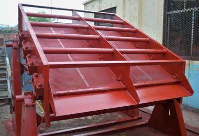 信聯(lián)重工新型高頻振動篩工作原理以及產(chǎn)品型號