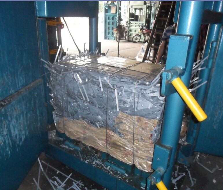 80噸廢金屬打包機、不銹鋼廢料打包機、不銹鋼邊角料打包機