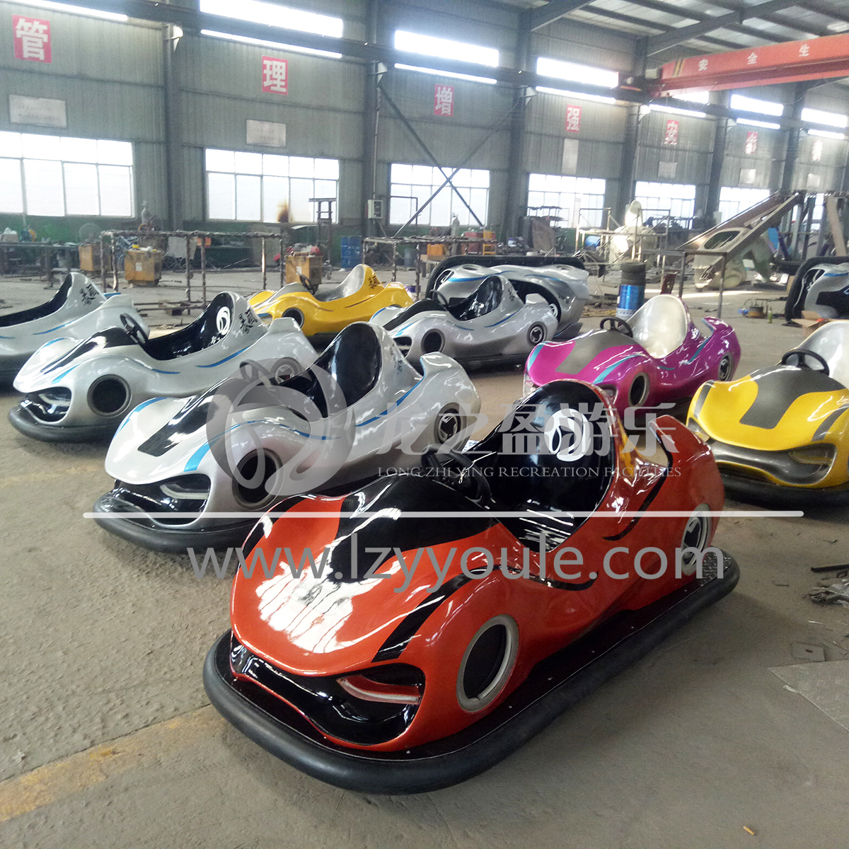 廠家直銷(xiāo)刺激漂移車(chē) 廣場(chǎng)親子碰碰車(chē) 暴風(fēng)漂移