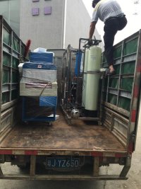 反滲透純水機(jī)組  反滲透純水機(jī)
