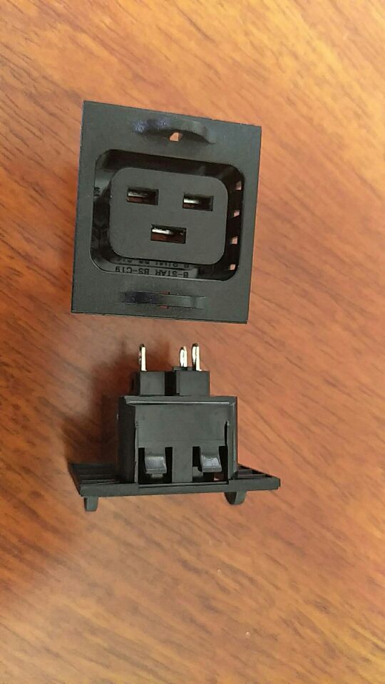 供應(yīng)16A/20A電源母座 東莞廠家供應(yīng)C19電源插座