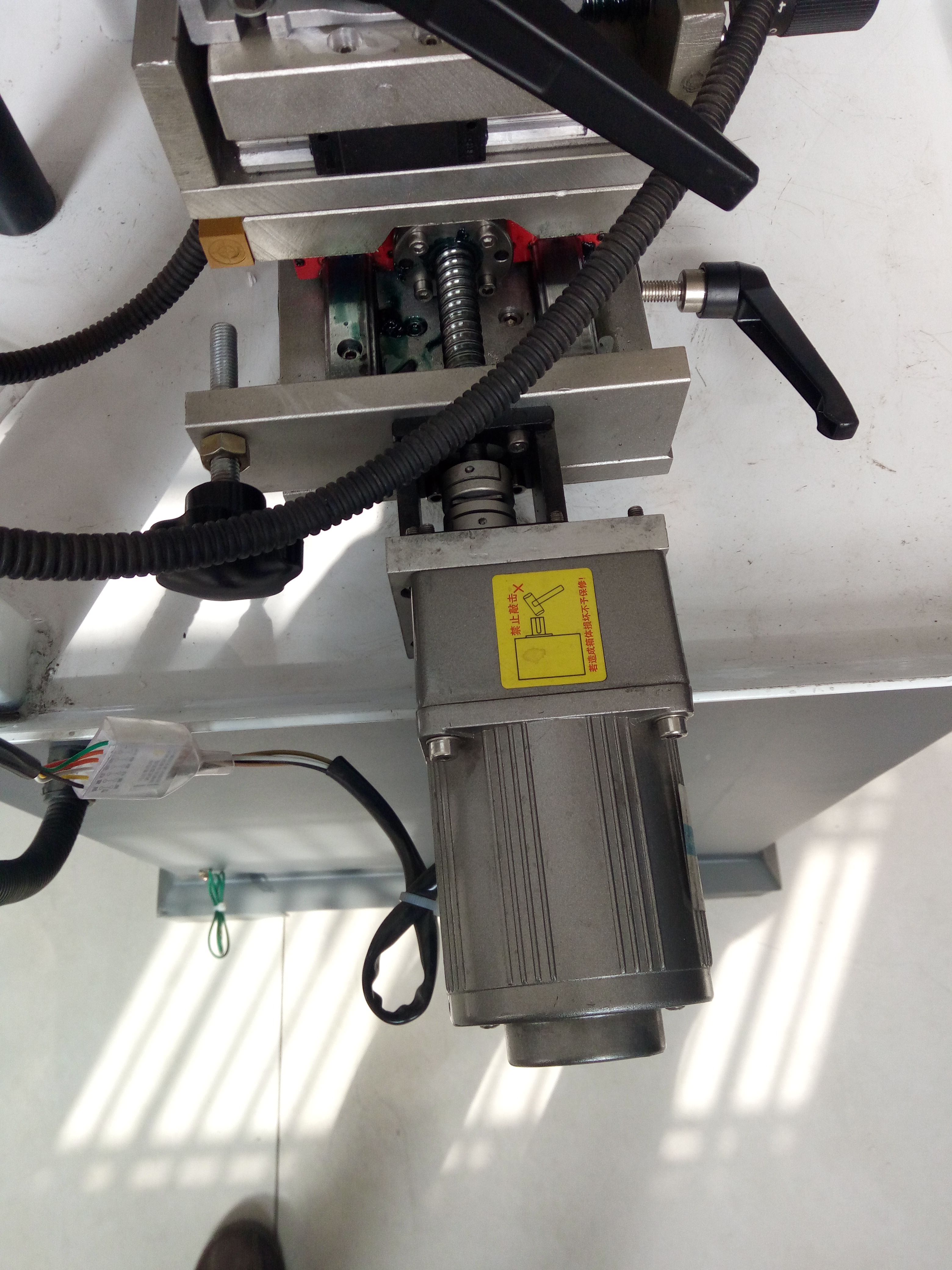 供應FW-600A自動磨齒機合金鋸片磨齒機