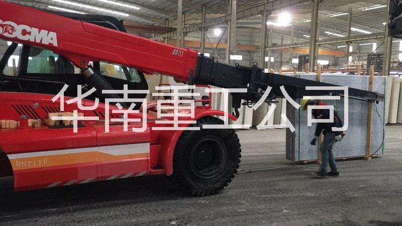 石材裝卸炮車(chē) *品牌10噸伸縮臂吊裝車(chē)11噸集裝箱石材炮車(chē)廠家