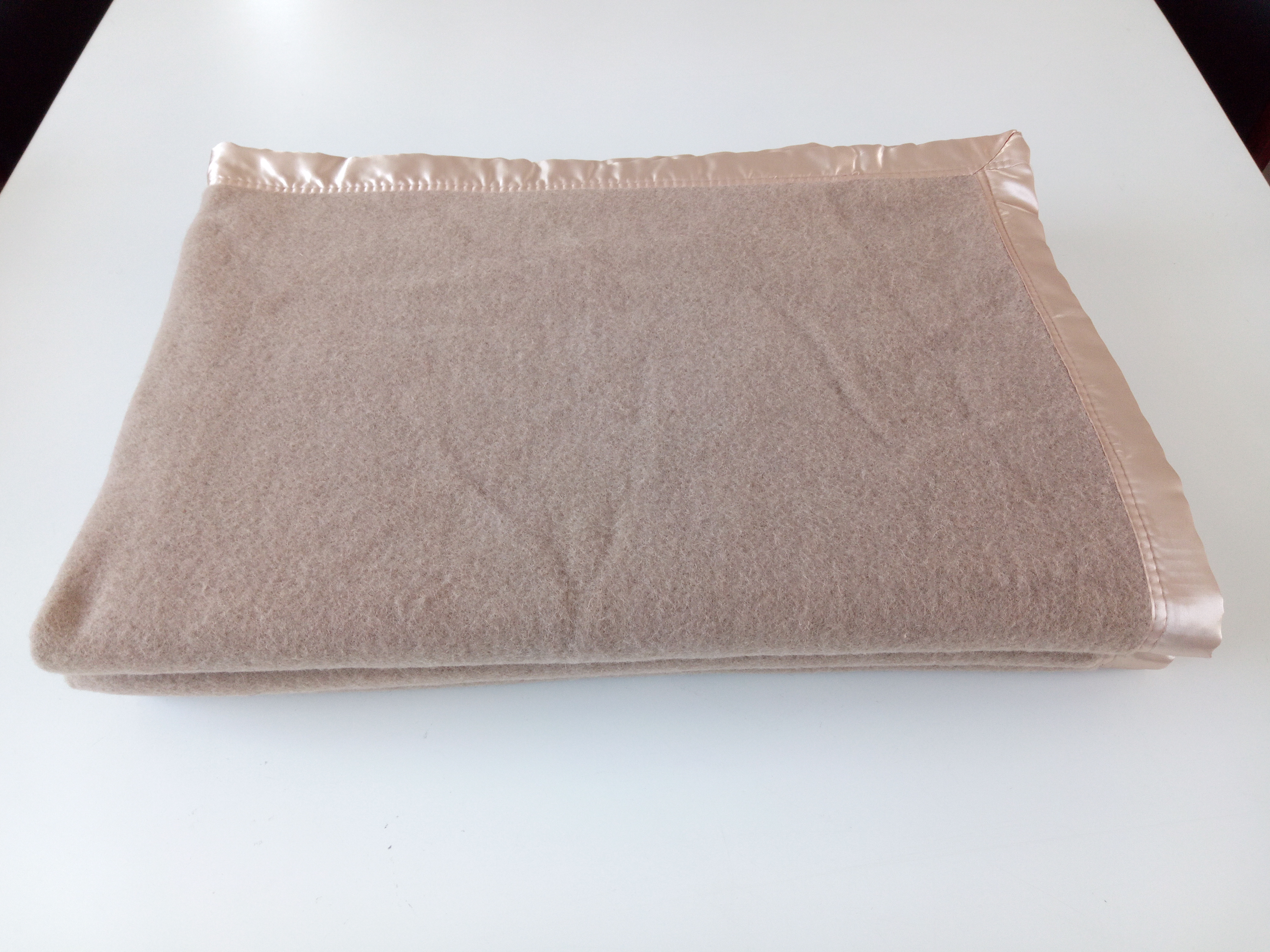 駝色毛毯廠家直銷賓館酒店船舶學(xué)生用