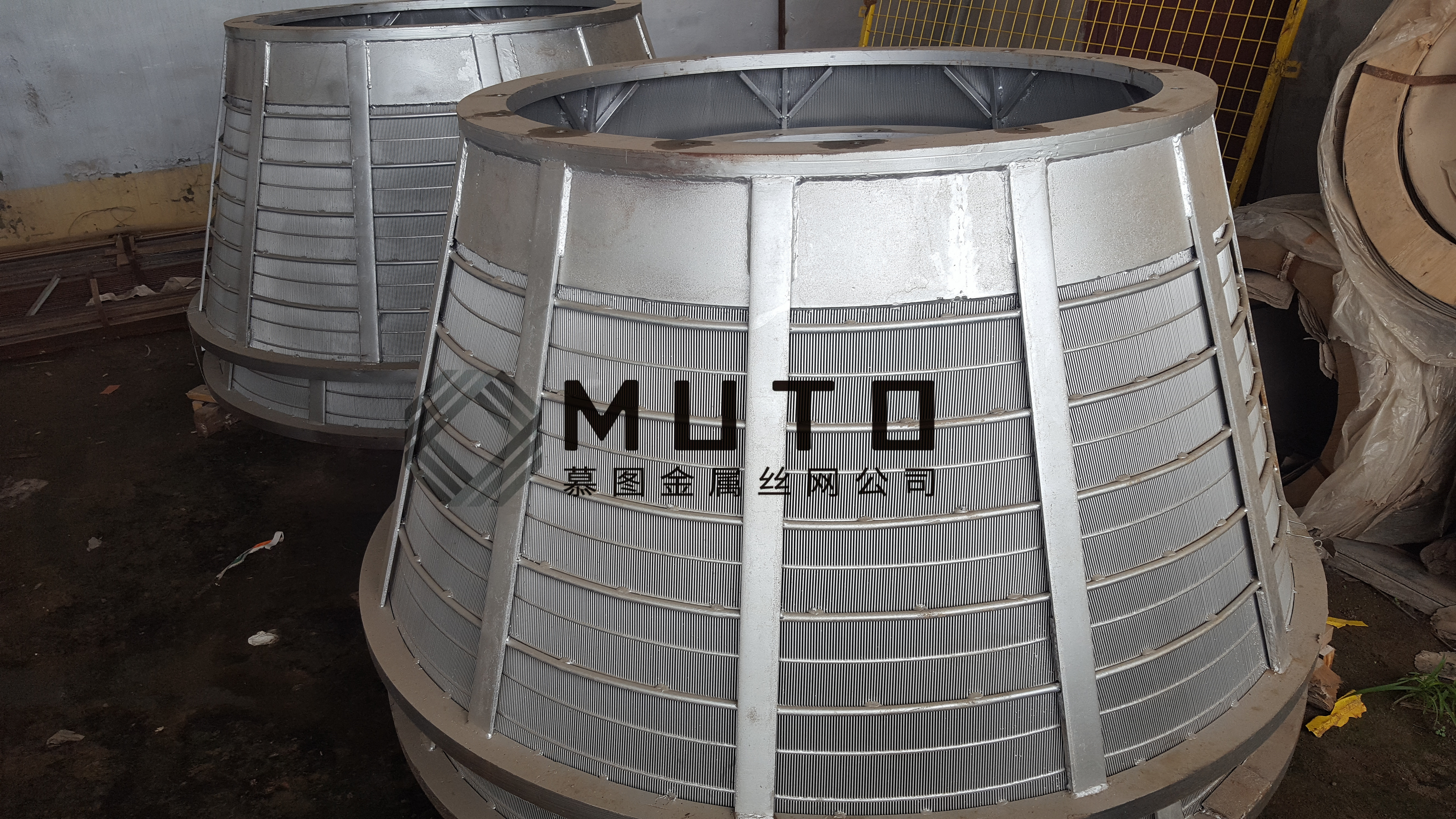 河北離心機(jī)篩籃設(shè)備|河北離心機(jī)篩籃設(shè)備供應(yīng)商|安平哪里有河北離心機(jī)篩籃設(shè)備廠(chǎng)家|河北河北離心機(jī)篩籃設(shè)備廠(chǎng)家