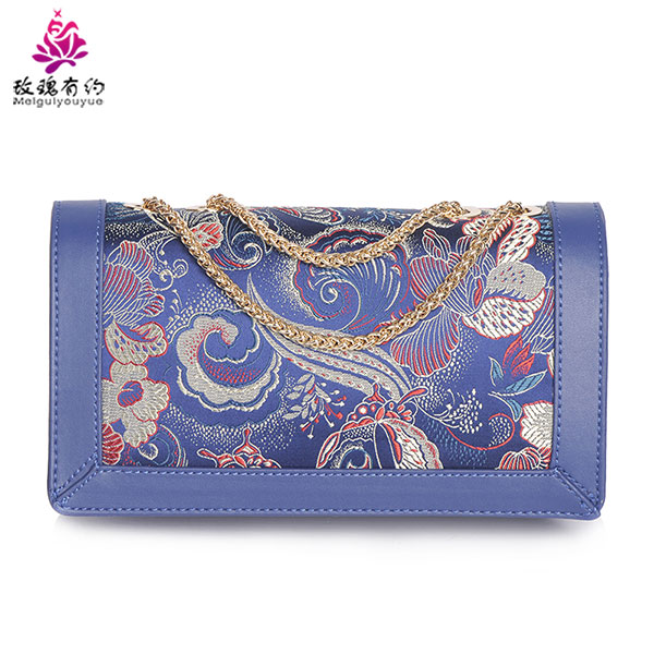 斜挎女包加盟,斜挎女包代理,玫瑰有約品牌女包廠家