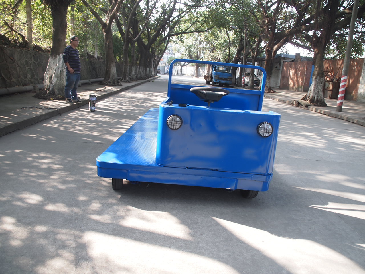 螃蟹車 窄路通道搬運(yùn)車 車間物流通道搬運(yùn)車 無需轉(zhuǎn)向搬運(yùn)車 電動(dòng)搬運(yùn)車