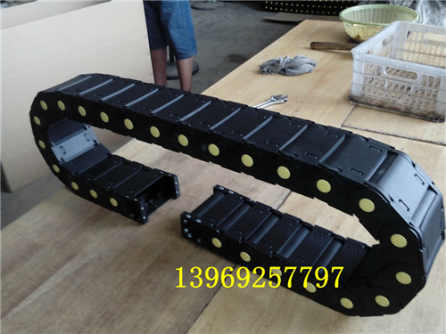 機(jī)床鋼制金屬拖鏈_全封閉機(jī)床電纜拖鏈