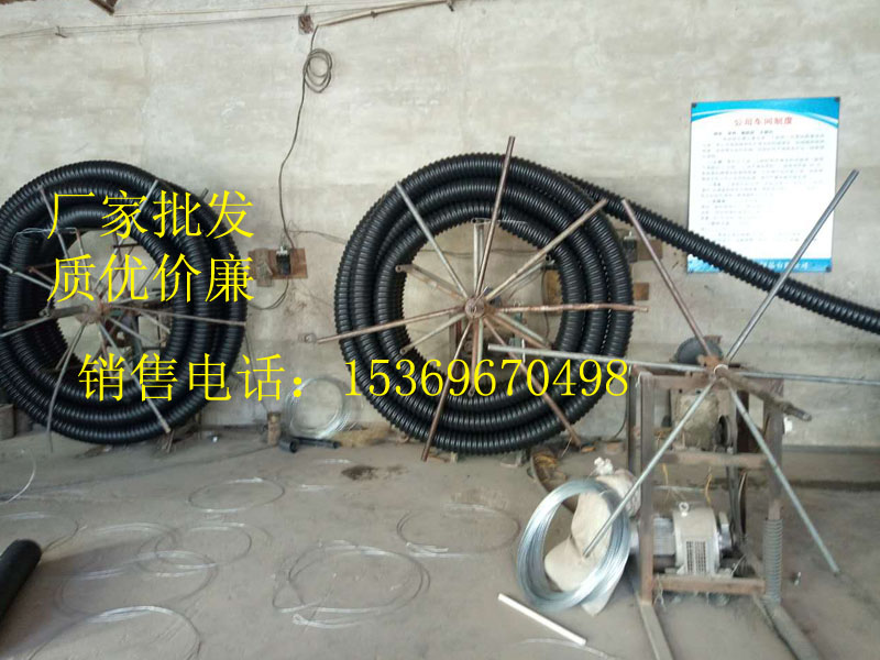 霸州市廠家直銷DN200mmCFRP碳素螺紋護套管 黑色盤管 HDPE地埋路燈穿線管規(guī)格 碳素管價格 pe軟管