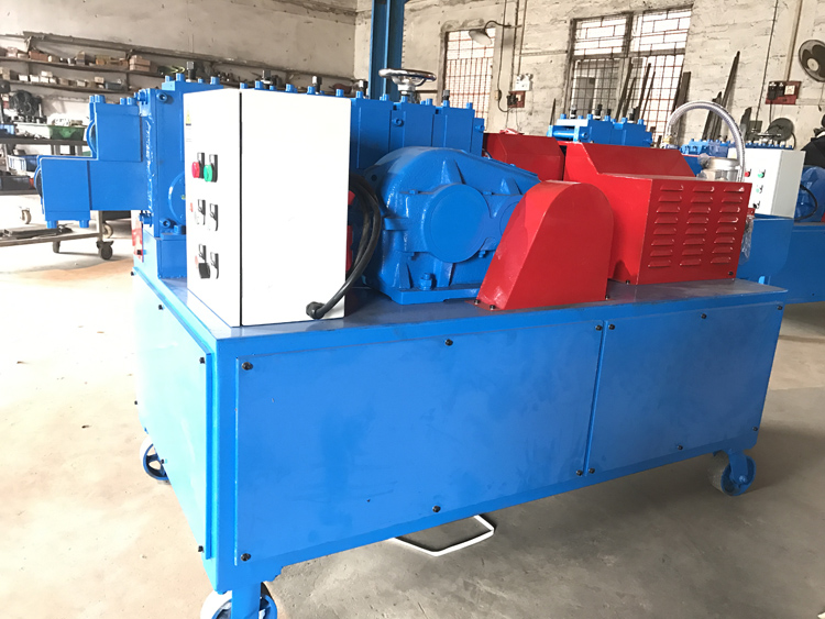 鋼管調(diào)直.除銹噴漆機(jī)廠家直銷(xiāo) *鋼管調(diào)直機(jī)除銹噴漆機(jī)廠家直銷(xiāo)