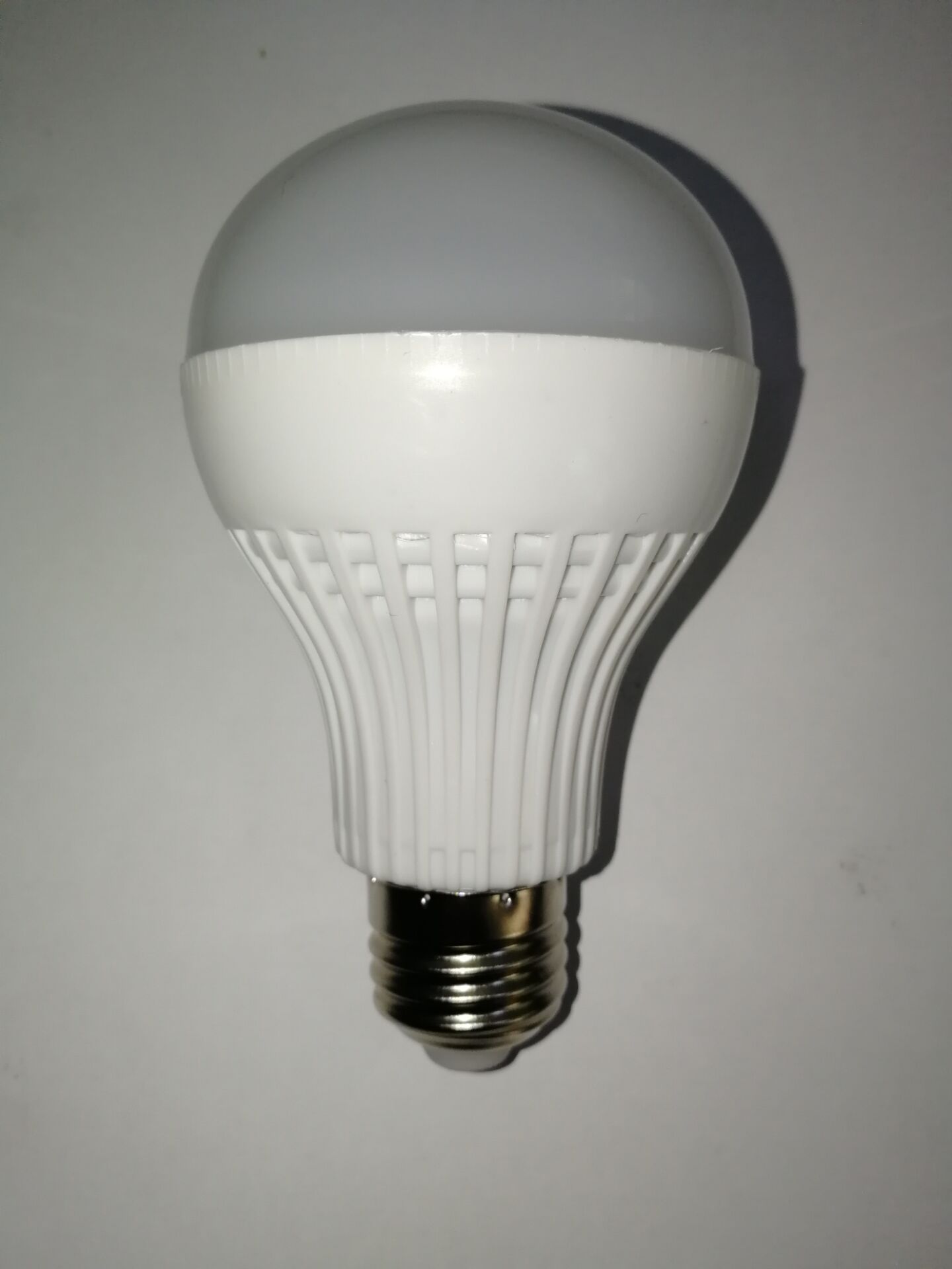 聲光控?zé)袈暪饪責(zé)艄?yīng)商聲光控?zé)襞l(fā)聲光控?zé)魪S家 LED聲光控球泡燈