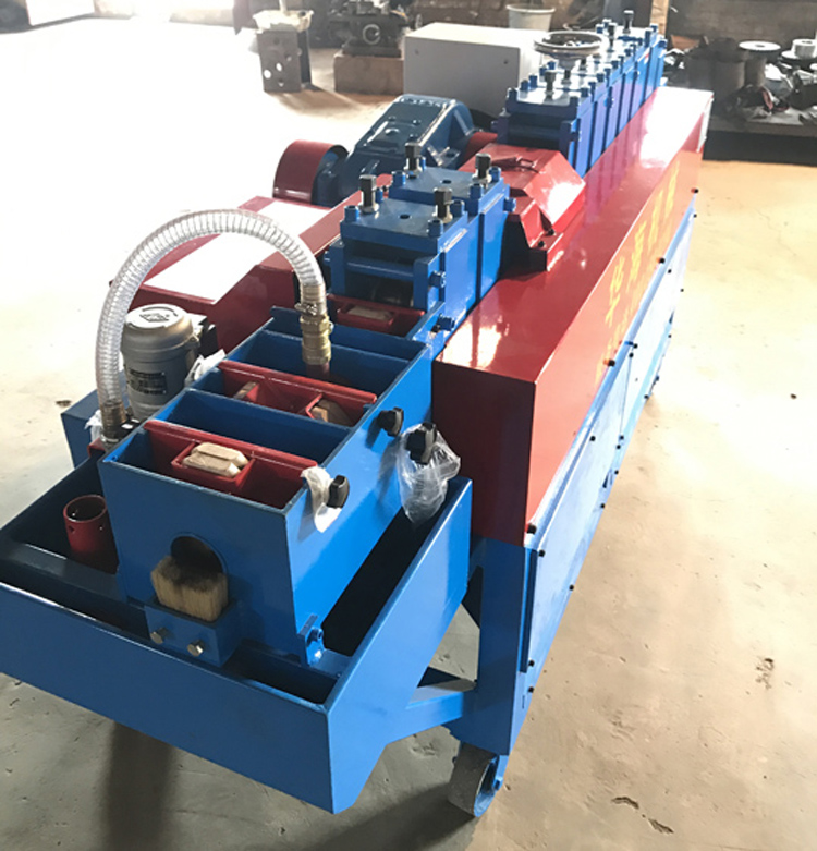 鋼管調(diào)直.除銹噴漆機(jī)廠家直銷(xiāo) *鋼管調(diào)直機(jī)除銹噴漆機(jī)廠家直銷(xiāo)