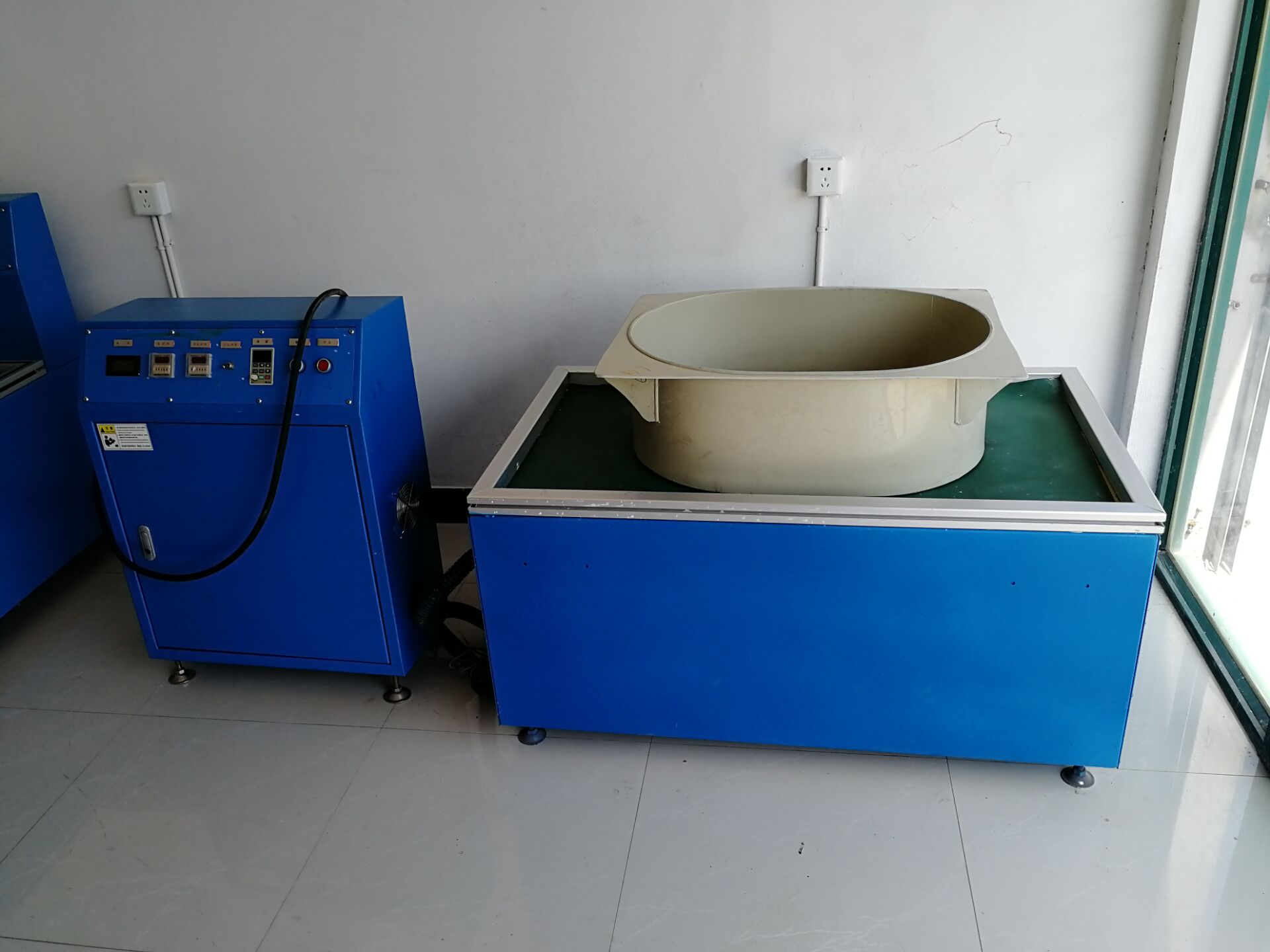 鋁壓鑄件去毛刺機廠家|鋁壓鑄件去毛刺機價格