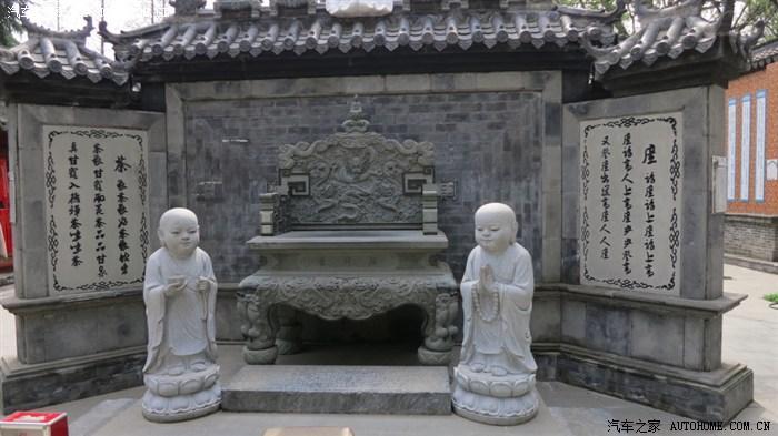雕塑人物 供應(yīng)雕塑人物