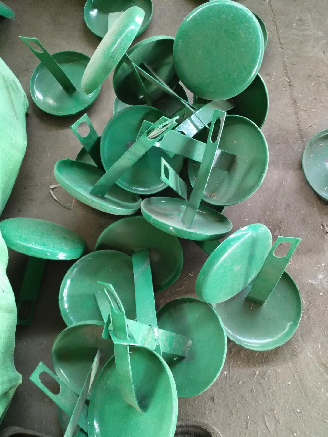 江西波形護(hù)欄端頭廠家直銷多少錢