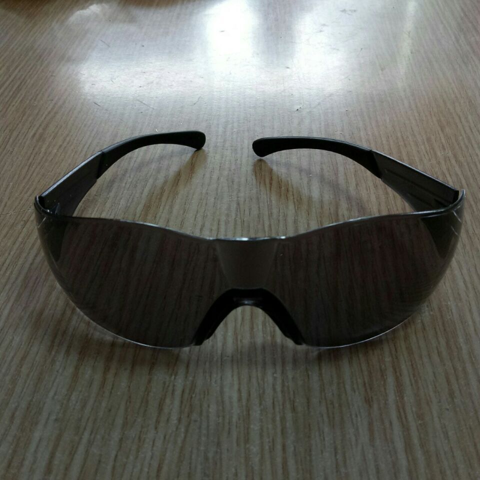 防護(hù)眼鏡罩代理，防護(hù)眼鏡罩廠家，防護(hù)眼鏡罩出售，防護(hù)眼鏡罩銷售，防護(hù)眼鏡罩哪家好