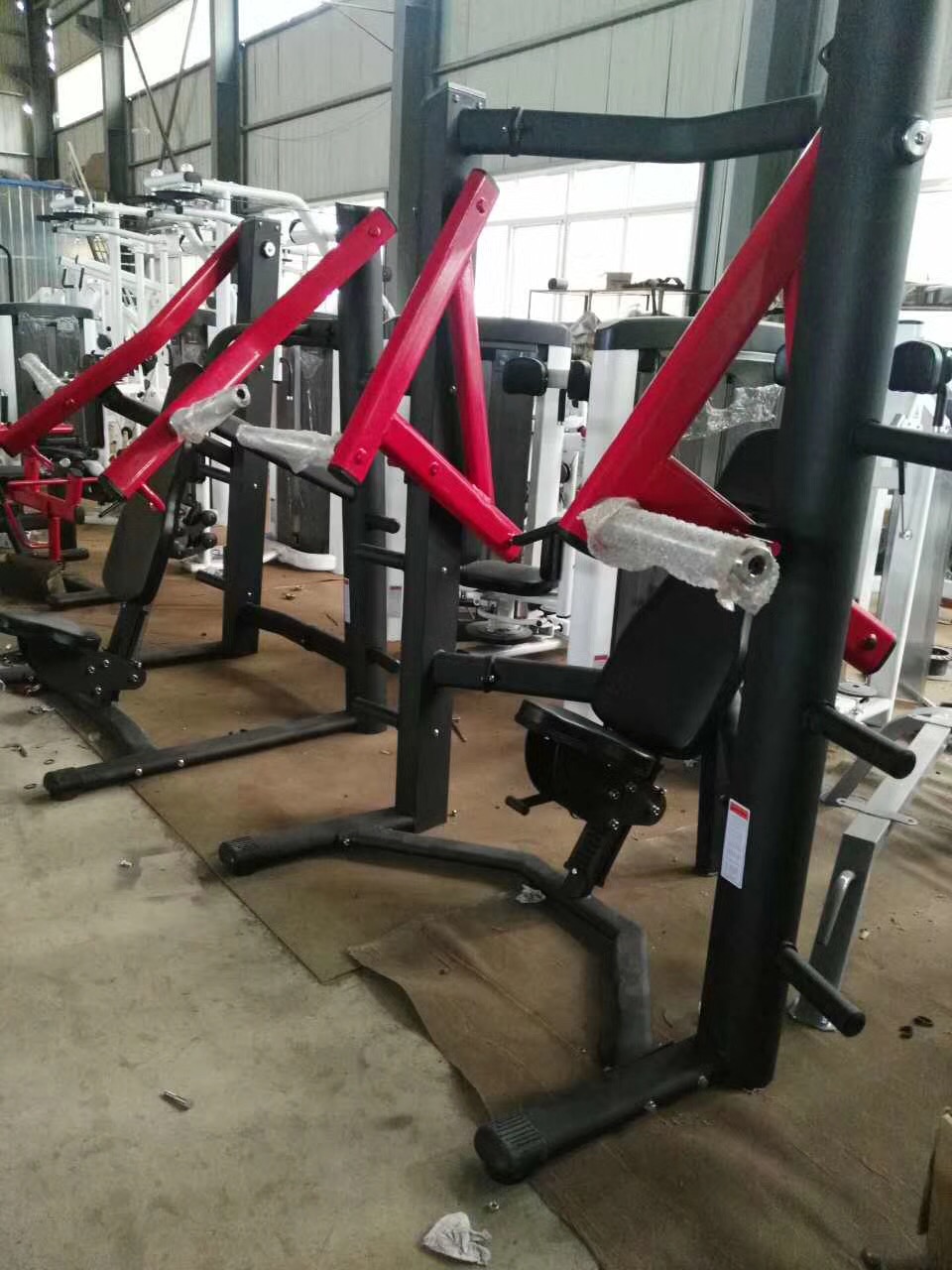 Seated Chest Press 競樂美前推胸訓練器?