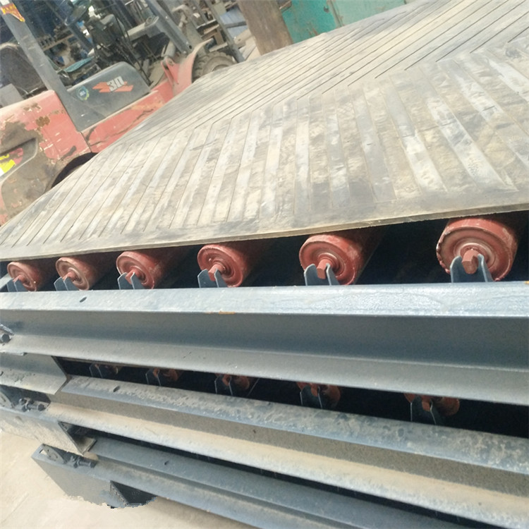 卸車*輸送機 袋裝糧食皮帶機 移動大傾角輸送機