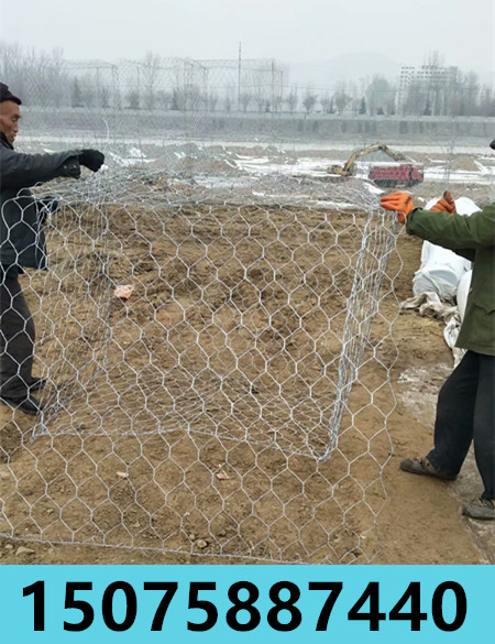 宏利生態(tài)護(hù)坡鍍鋅鉛絲籠的使用工藝