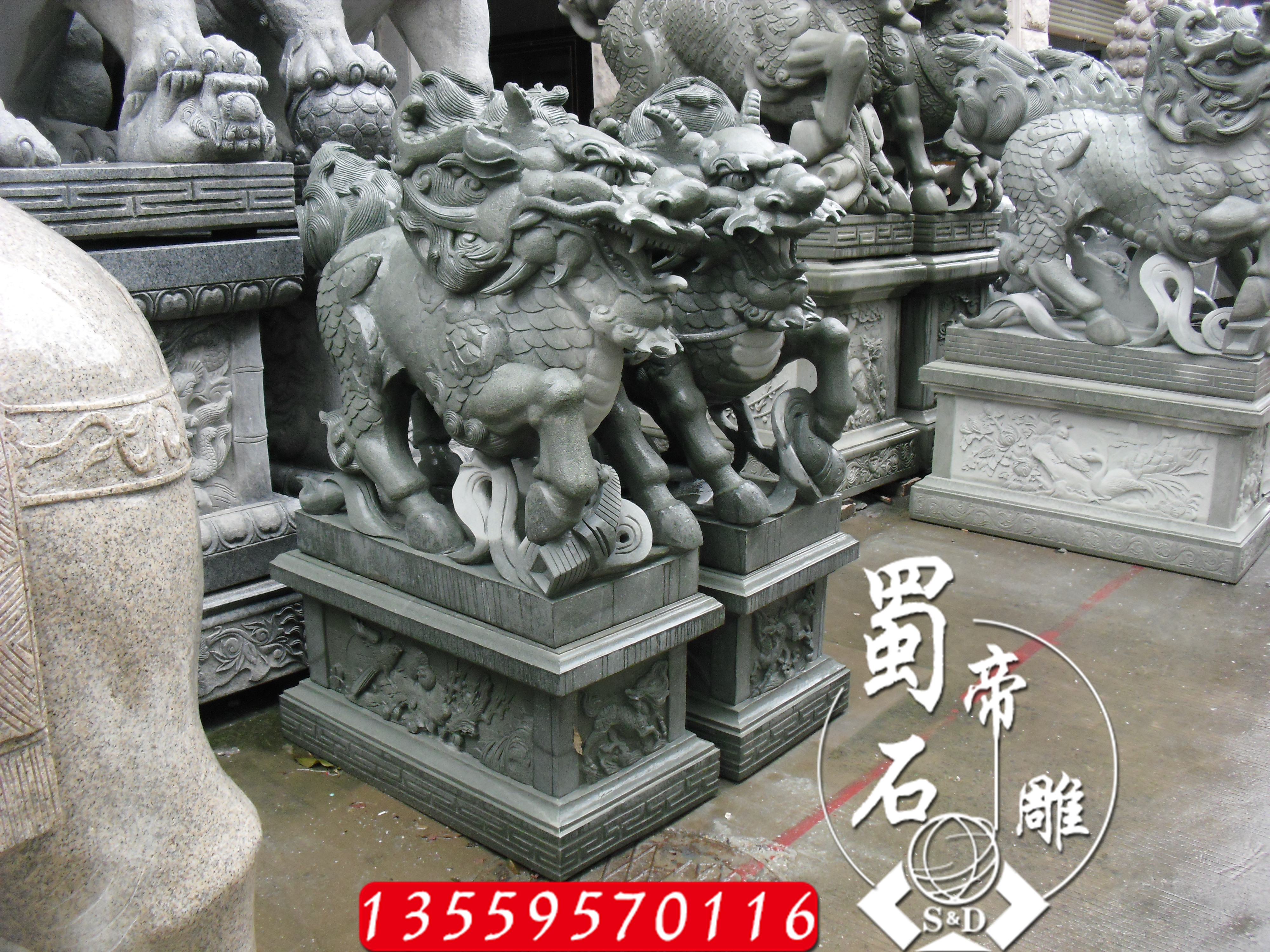 廠家直銷石雕麒麟 花崗巖麒麟價(jià)格