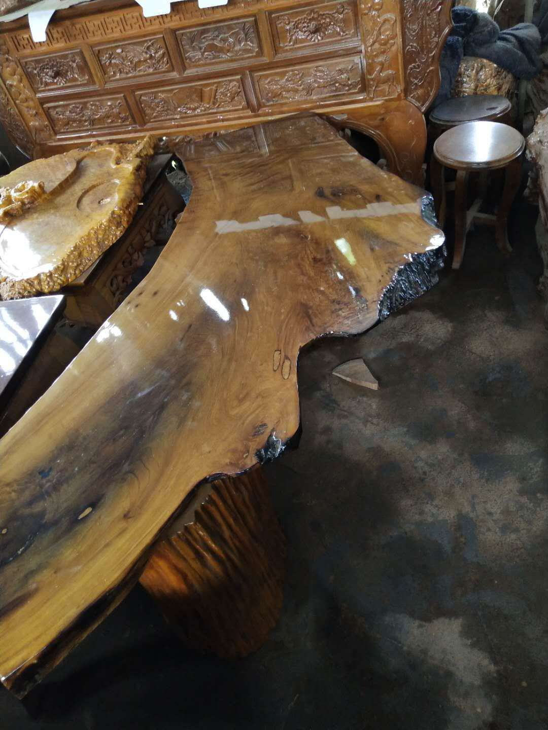 云南廠家直銷金絲楠木整體茶幾根雕滿榴整塊家用功夫茶臺具原木花架金絲楠木茶具