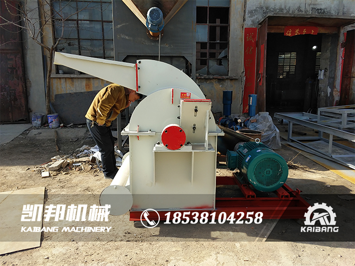 新型木材粉碎機(jī)哪家好 復(fù)合式園林樹枝撕碎機(jī)