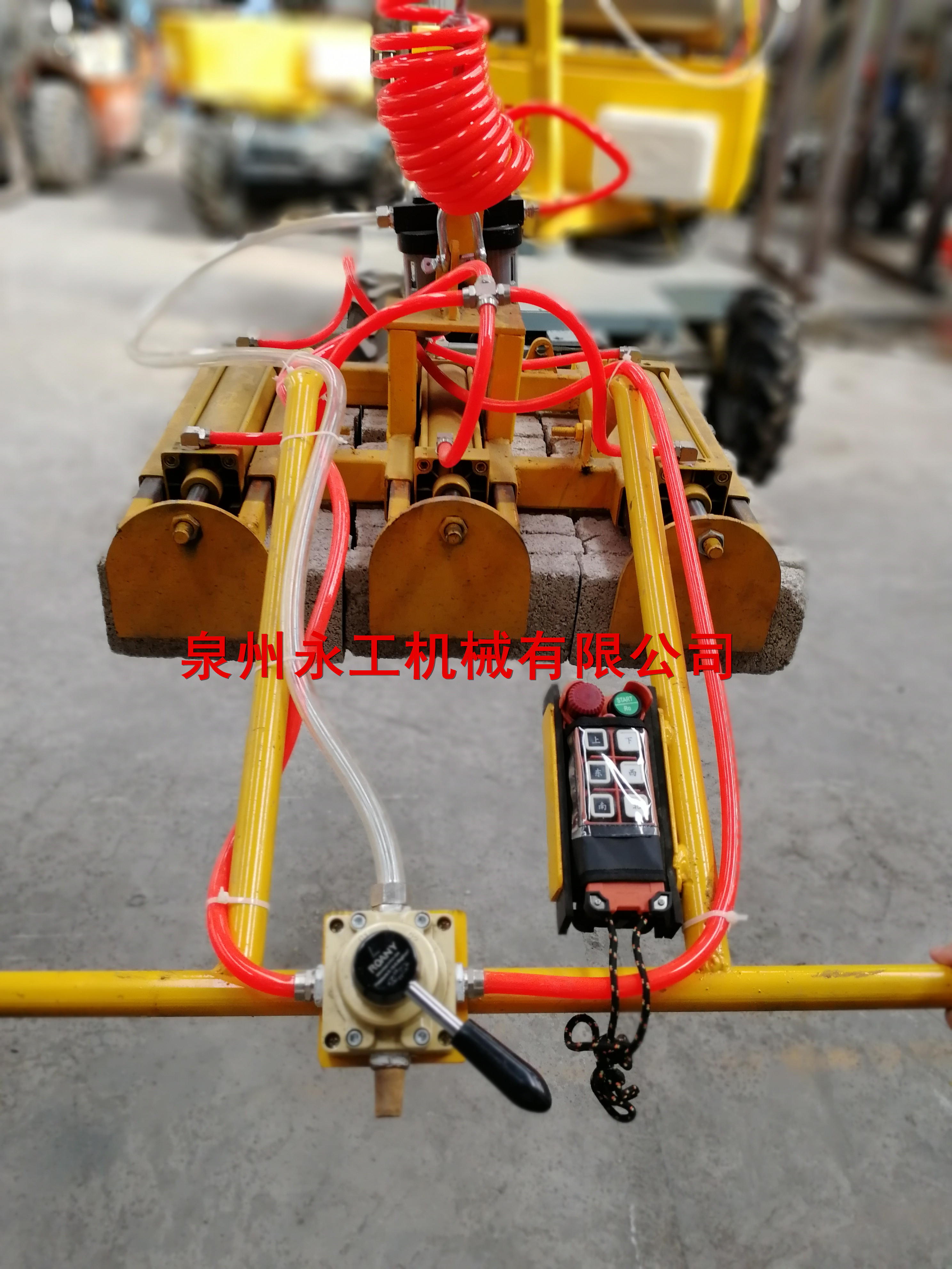 廠家直銷磚機碼磚機，裝磚機