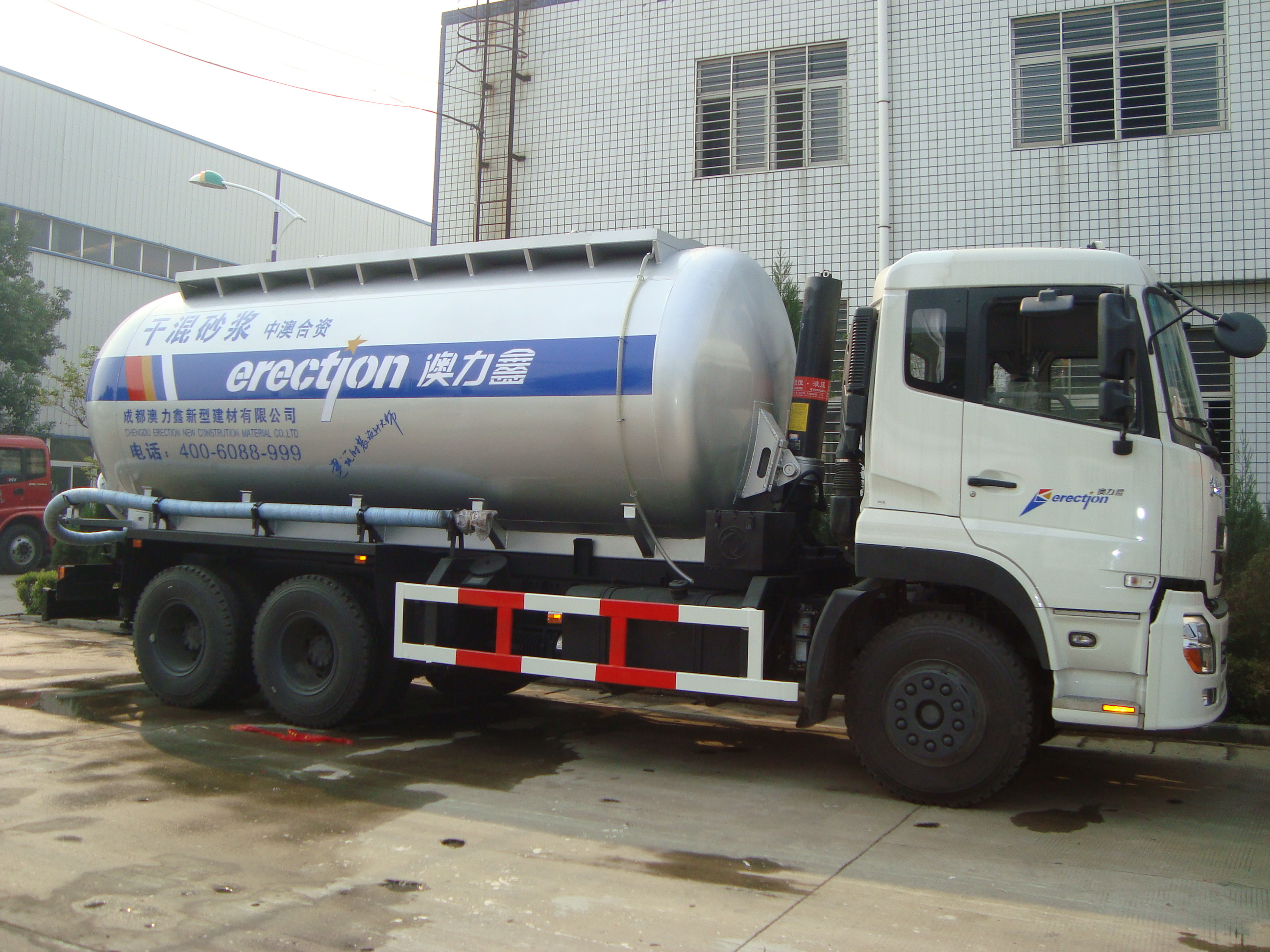 河北石家莊東風(fēng)*干混沙槳運(yùn)輸車