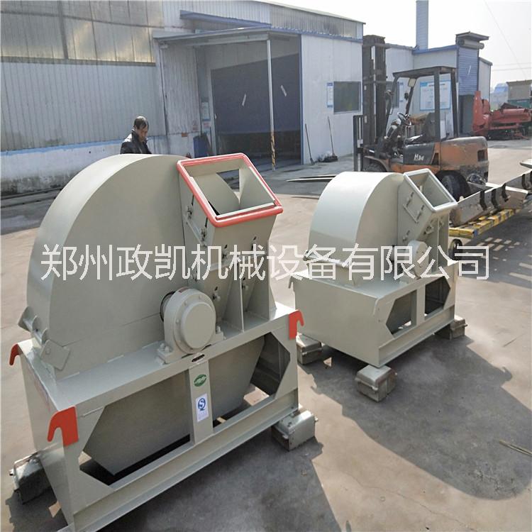 六盤水市直銷木材粉碎機設(shè)備 *樹根破碎機 多功能廢舊雜木粉碎機