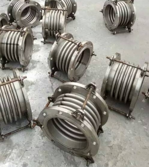 供應(yīng)通用型波紋補償器生產(chǎn)商電話037164591058   府谷縣波紋補償器